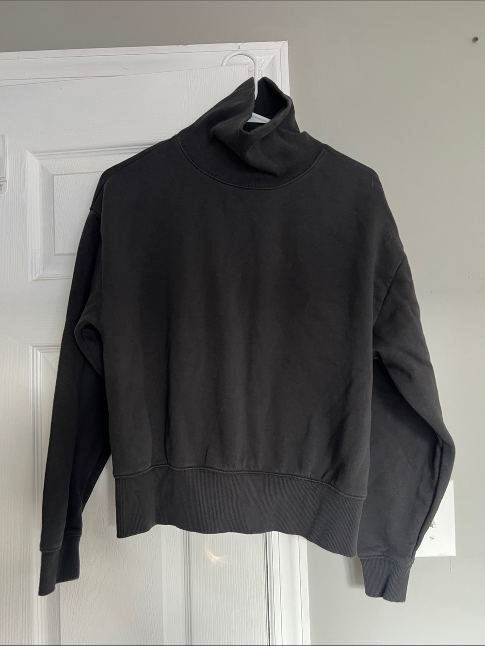 Women's Black Turtleneck Sweatshirt calia